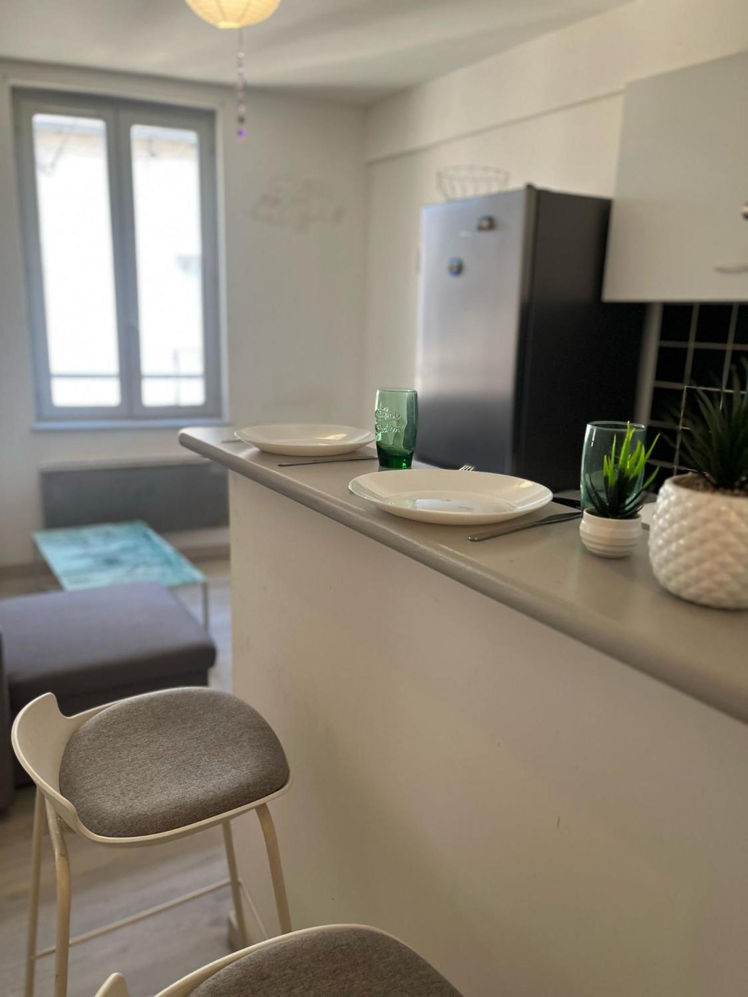 Les Appartements D'Edgar Bourges Extérieur photo